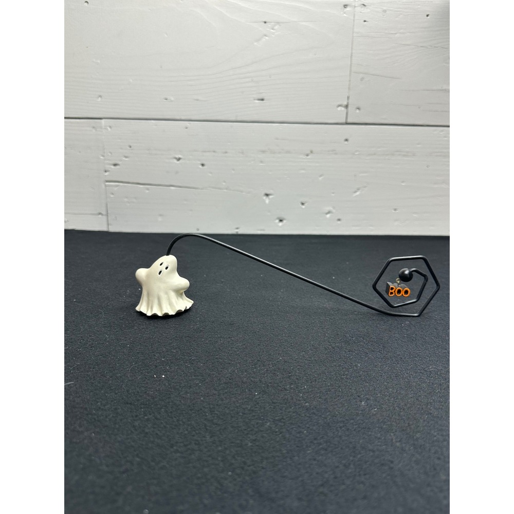 Boston Warehouse Ghost Candle Snuffer Halloween Boo Charm Vintage 2001 42359
